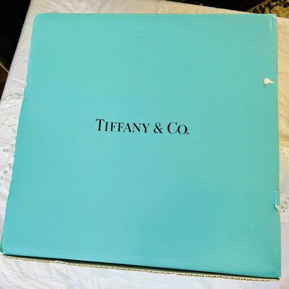 Tiffany Lisbon Large Salad Serving Bowl 10 inch in Excellent Condition with Box - Picture 5 of 11